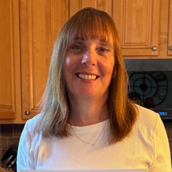 Meet your Posher, Nancy - Picture 1 of 2